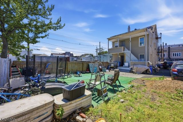 401 E 19Th St, Paterson City, NJ 07524