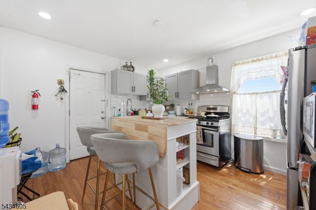401 E 19Th St, Paterson City, NJ 07524