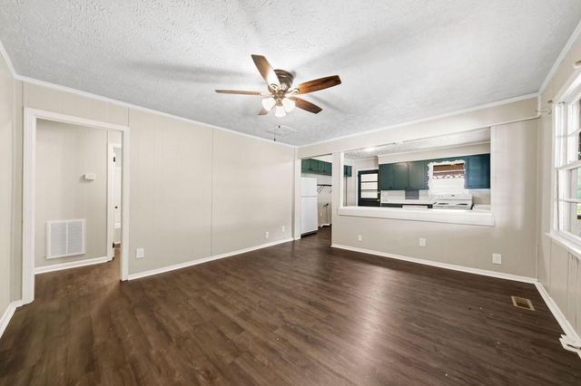 104 Elm Street, Adairsville, GA 30103