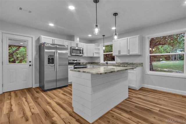 26 Pleasant Hill Road, Eclectic, AL 36024