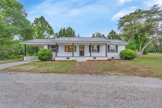 26 Pleasant Hill Road, Eclectic, AL 36024