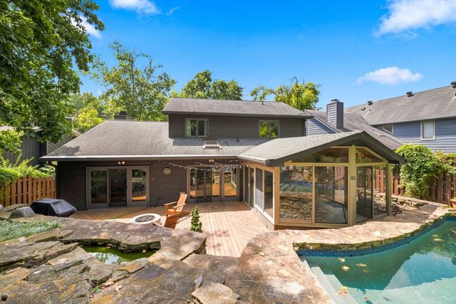 520 Harpeth Trace Dr, Nashville, TN 37221