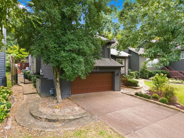 520 Harpeth Trace Dr, Nashville, TN 37221