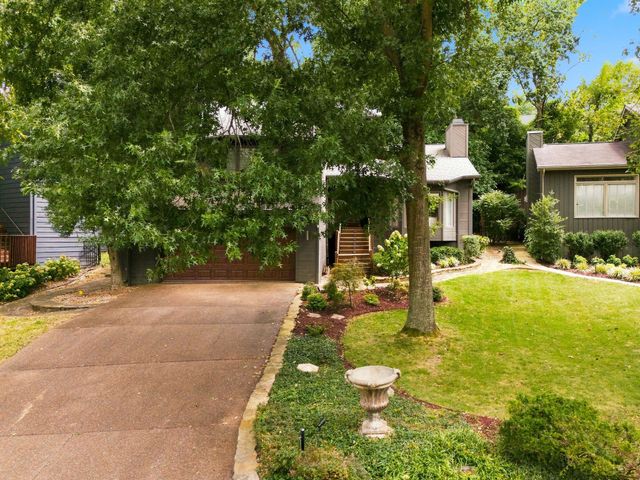 520 Harpeth Trace Dr, Nashville, TN 37221