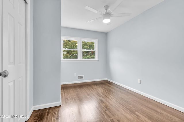 652 Berkeley Avenue, Beachwood, NJ 08722