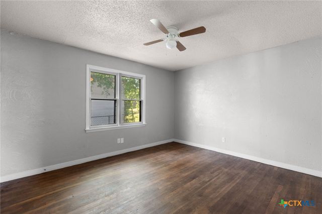 1210 Cloud Street, Lampasas, TX 76550