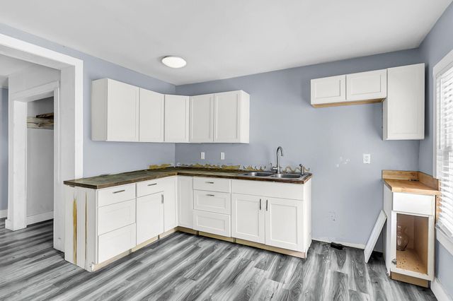 2334 Midland Park Road, North Charleston, SC 29406