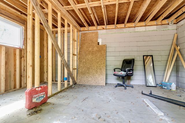2334 Midland Park Road, North Charleston, SC 29406