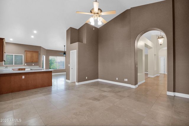 3115 E BIGHORN Avenue, Phoenix, AZ 85048