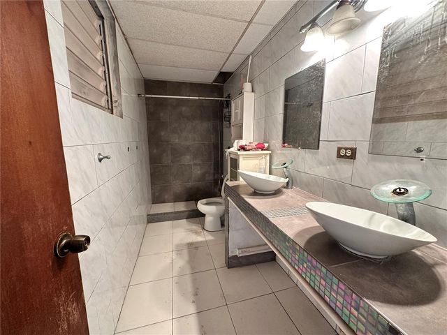 AR-10 CALLE 37 REPARTO TERESITA, Bayamon, PR 00961