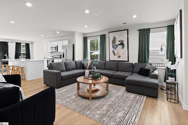 145 Davis Grove Lane, Piedmont, SC 29673