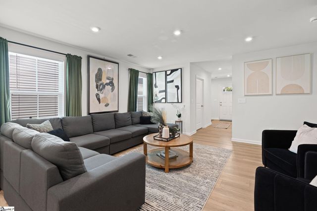 145 Davis Grove Lane, Piedmont, SC 29673