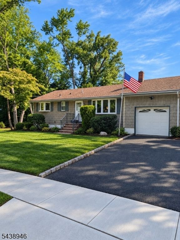 347 Delmore Ave, South Plainfield Boro, NJ 07080 — photo 2