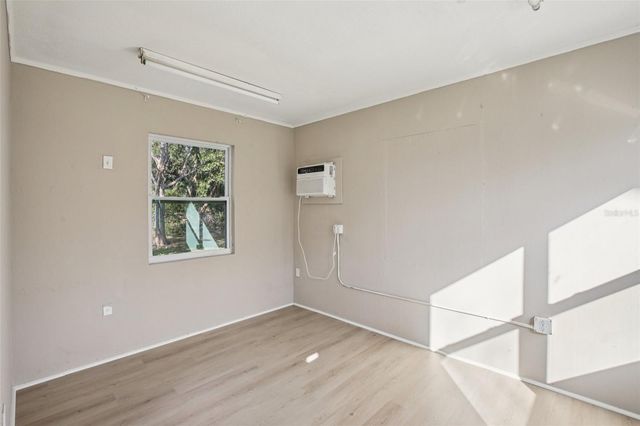 204 E SHELL POINT ROAD, Ruskin, FL 33570