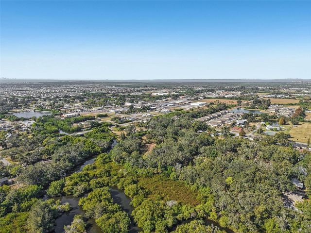 204 E SHELL POINT ROAD, Ruskin, FL 33570