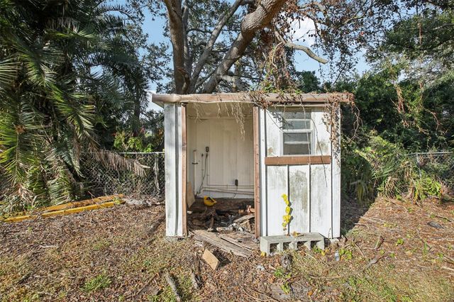 204 E SHELL POINT ROAD, Ruskin, FL 33570