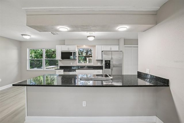 204 E SHELL POINT ROAD, Ruskin, FL 33570