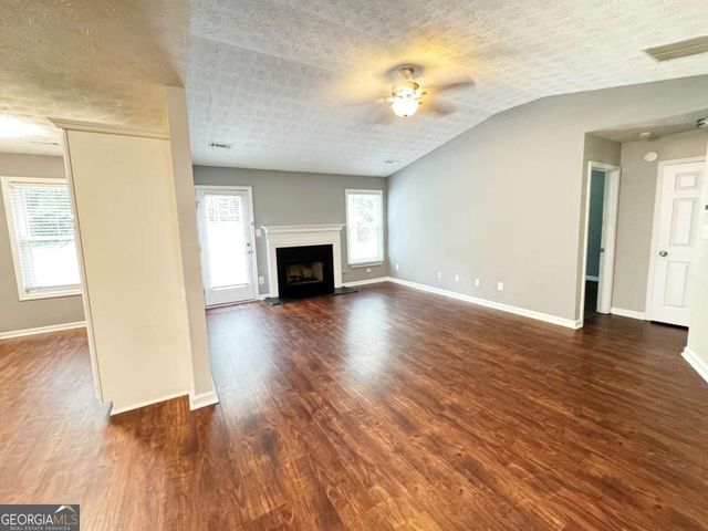 73 Canterbury Drive, Grantville, GA 30220