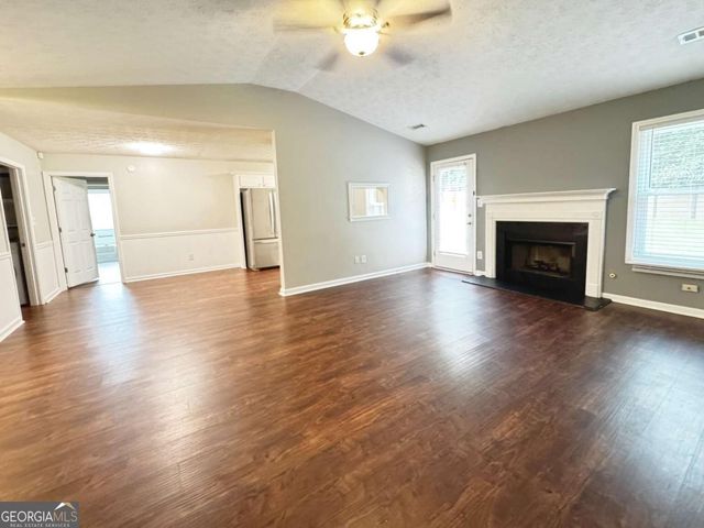 73 Canterbury Drive, Grantville, GA 30220