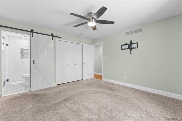 870 Alpine Drive, Brighton, MI 48116