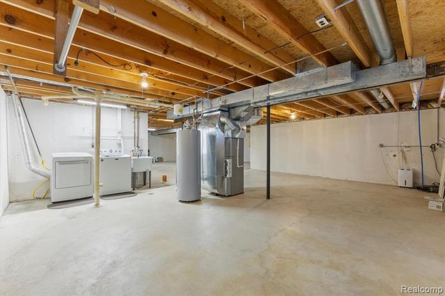 870 Alpine Drive, Brighton, MI 48116