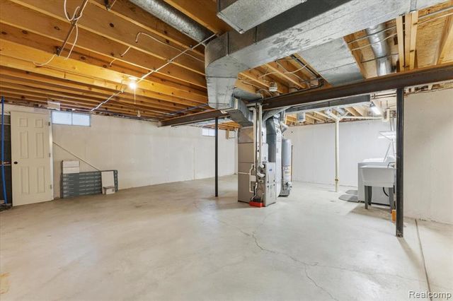 870 Alpine Drive, Brighton, MI 48116