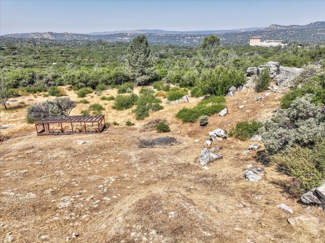 31364 Quartz Mountain Road, Coarsegold, CA 93614