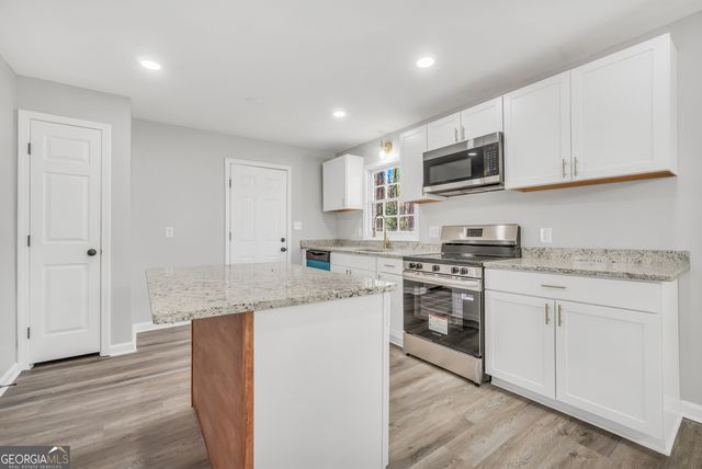 4022 Creel Drive, Lithia Springs, GA 30122