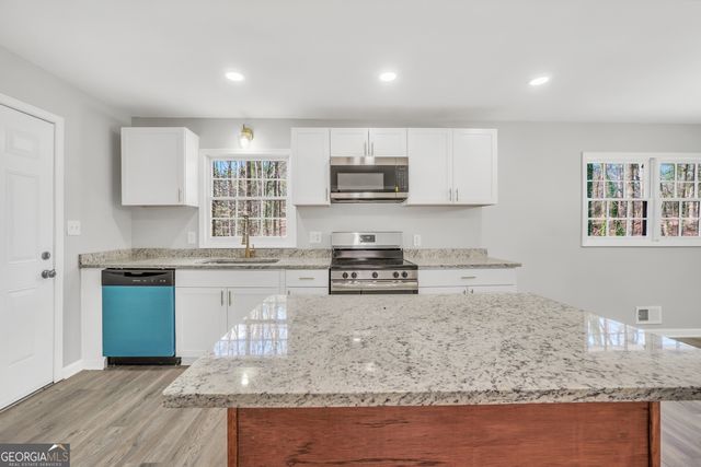 4022 Creel Drive, Lithia Springs, GA 30122