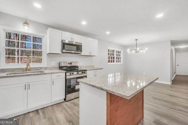 4022 Creel Drive, Lithia Springs, GA 30122