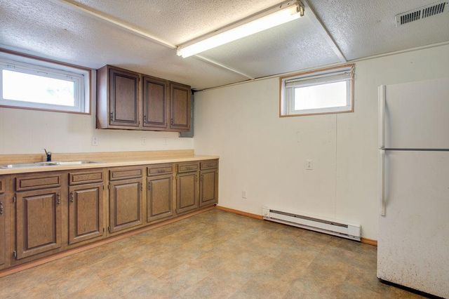 1105 11th Street S, Moorhead, MN 56560