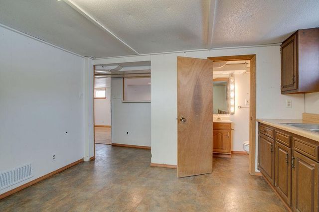 1105 11th Street S, Moorhead, MN 56560