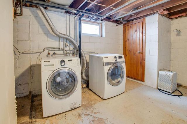 1105 11th Street S, Moorhead, MN 56560