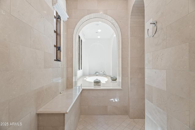 4949 E LINCOLN Drive 16, Paradise Valley, AZ 85253