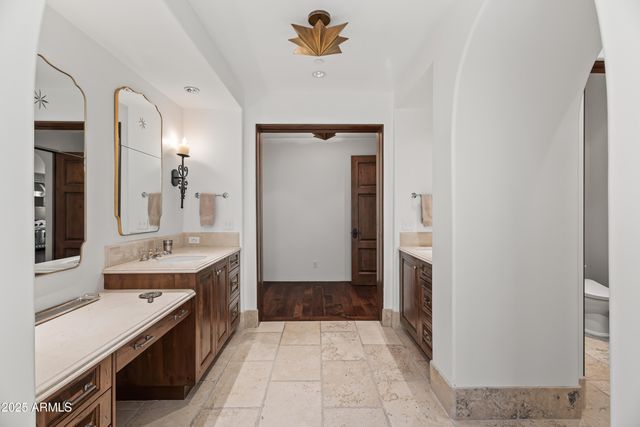 4949 E LINCOLN Drive 16, Paradise Valley, AZ 85253