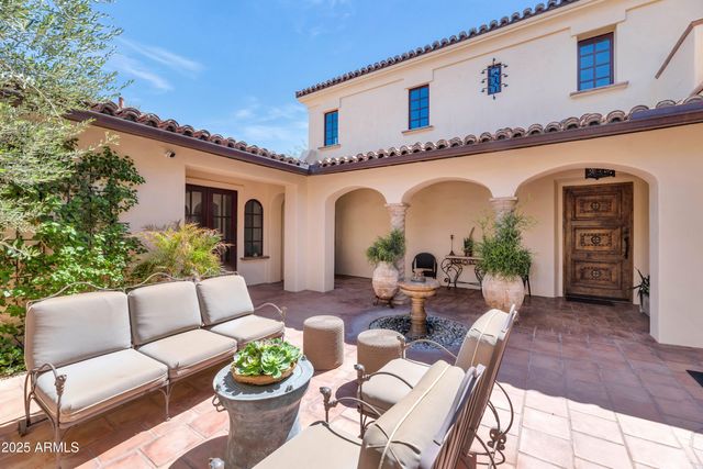 4949 E LINCOLN Drive 16, Paradise Valley, AZ 85253