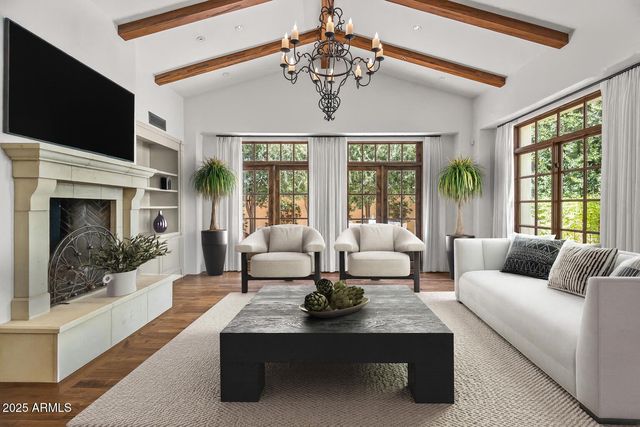 4949 E LINCOLN Drive 16, Paradise Valley, AZ 85253