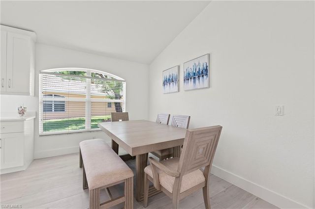 2050 Terrazzo LN, Naples, FL 34104