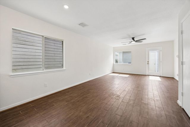 6106 Settlers Lake Circle E, Katy, TX 77449