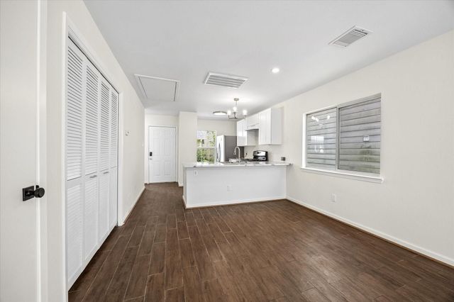 6106 Settlers Lake Circle E, Katy, TX 77449