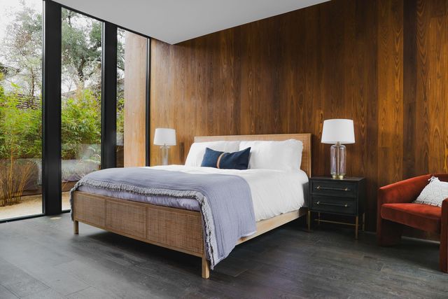 2407 W 10th ST, Austin, TX 78703