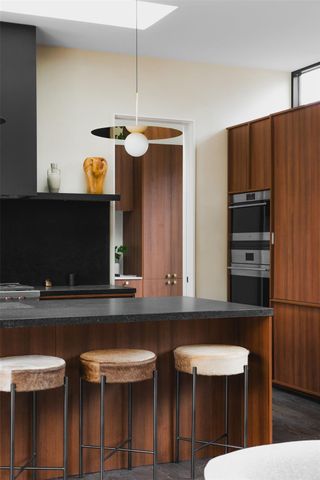 2407 W 10th ST, Austin, TX 78703