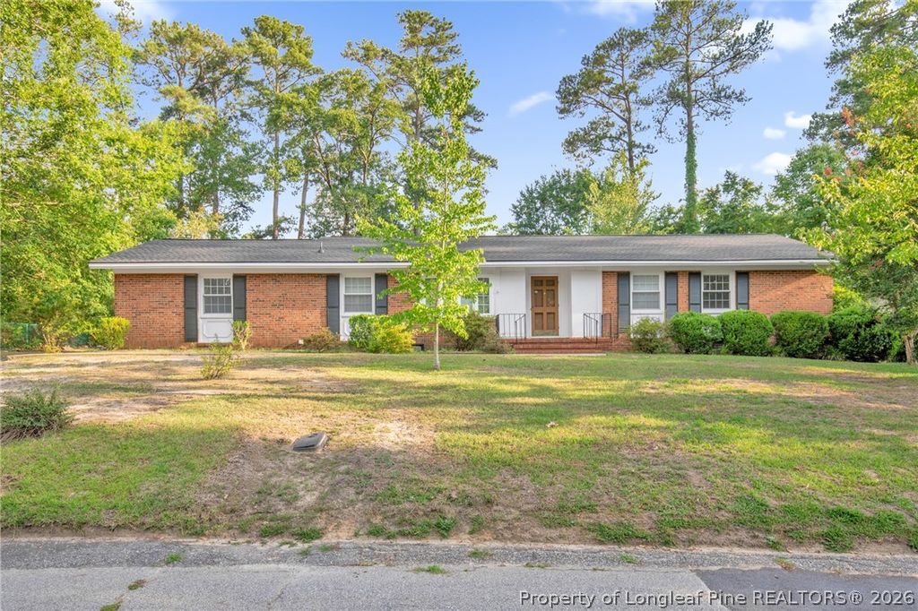 3209 Glasgow Drive, Fayetteville, NC 28303 — exterior