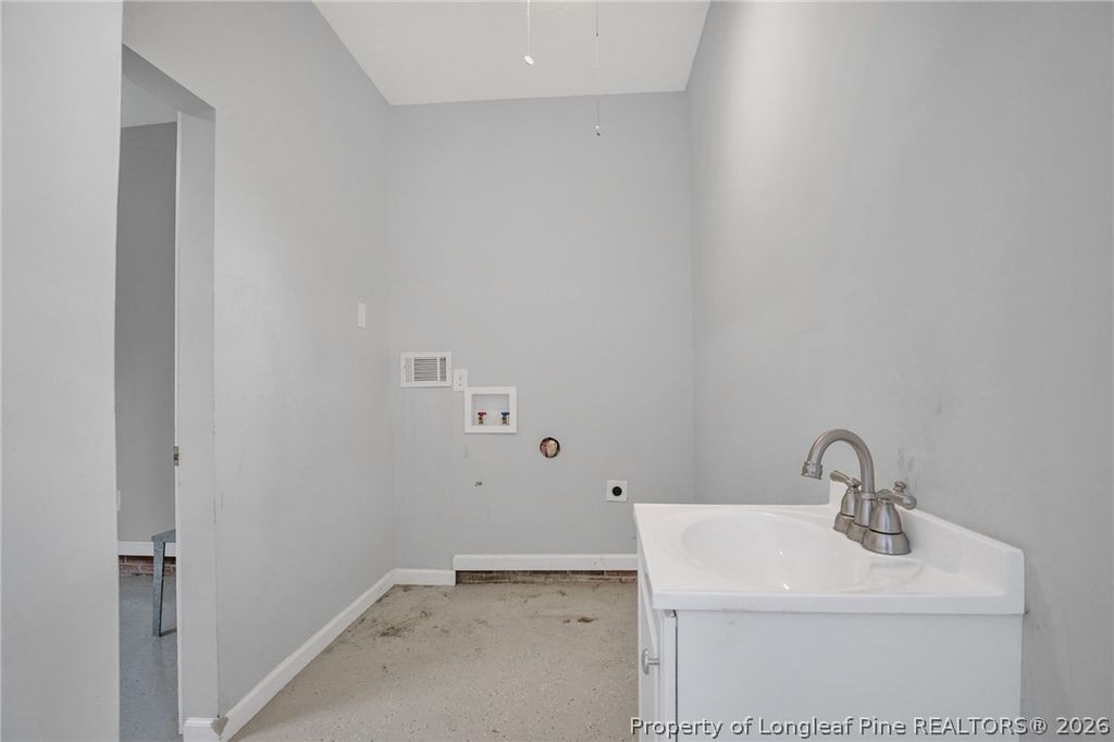 3209 Glasgow Drive, Fayetteville, NC 28303 — photo 17