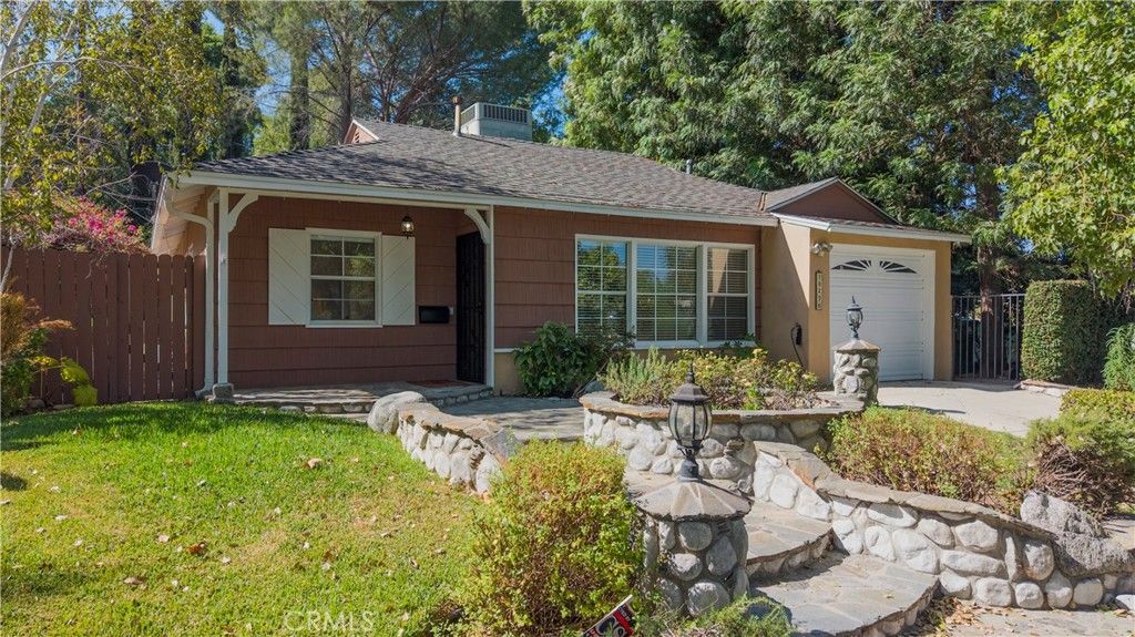 18276 Rosita, Tarzana, CA 91356 — photo 2