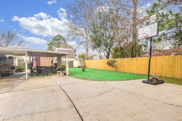 100 Dijon Drive, Lafayette, LA 70506