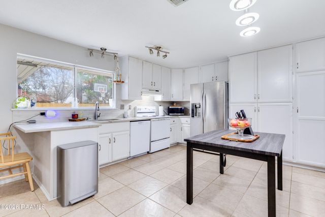 100 Dijon Drive, Lafayette, LA 70506