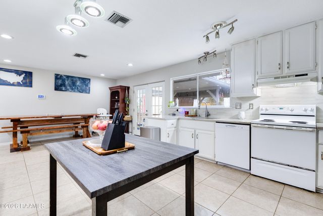 100 Dijon Drive, Lafayette, LA 70506