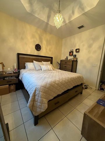 9207 SW 227th St 3, Cutler Bay, FL 33190