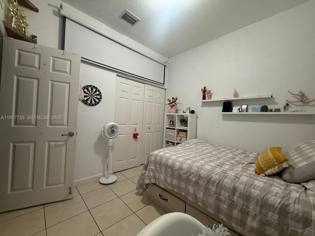 9207 SW 227th St 3, Cutler Bay, FL 33190